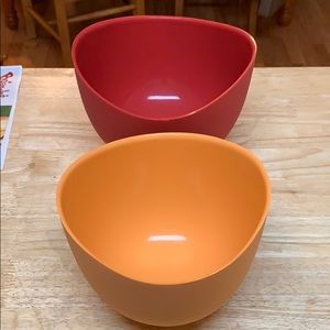 Set of (2) Silicon Bowls